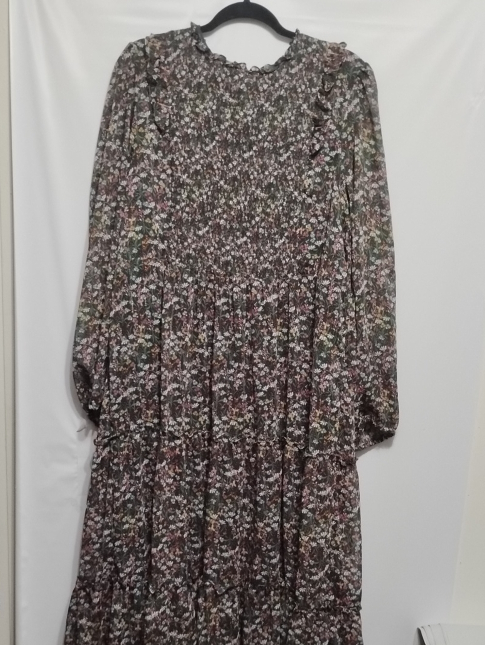 Draper James Floral‎ Long-Sleeve Smocked Maxi-Dress - Green Floral